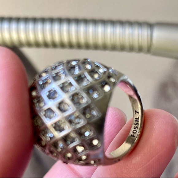 FOSSIL Crystal Dome Ring Silver Tone Size 7 - Picture 6 of 12